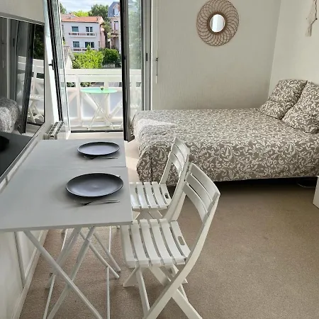 Apartment Joli - 1ere Ligne- Front De